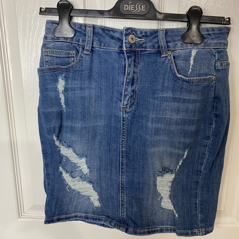 Distressed denim skirt